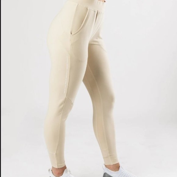 Alphalete Pants - Alphalete Pro Elite Jogger Vanilla Womens Small